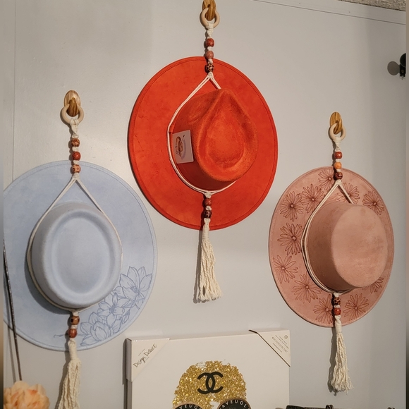 Macrame Hat Hanger for Wall Storage Beige Bohemian Beaded Tassel 1 piece - Picture 5 of 6